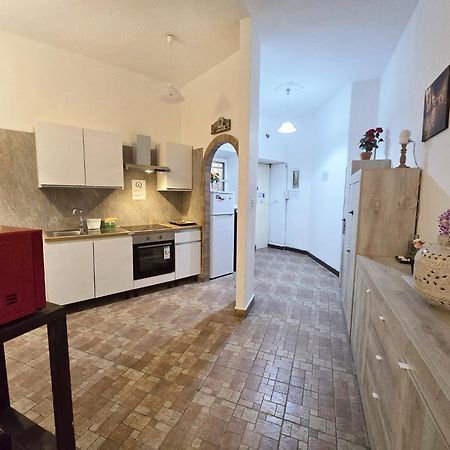 Hosting Flats Guesthouse Rzym Zewnętrze zdjęcie