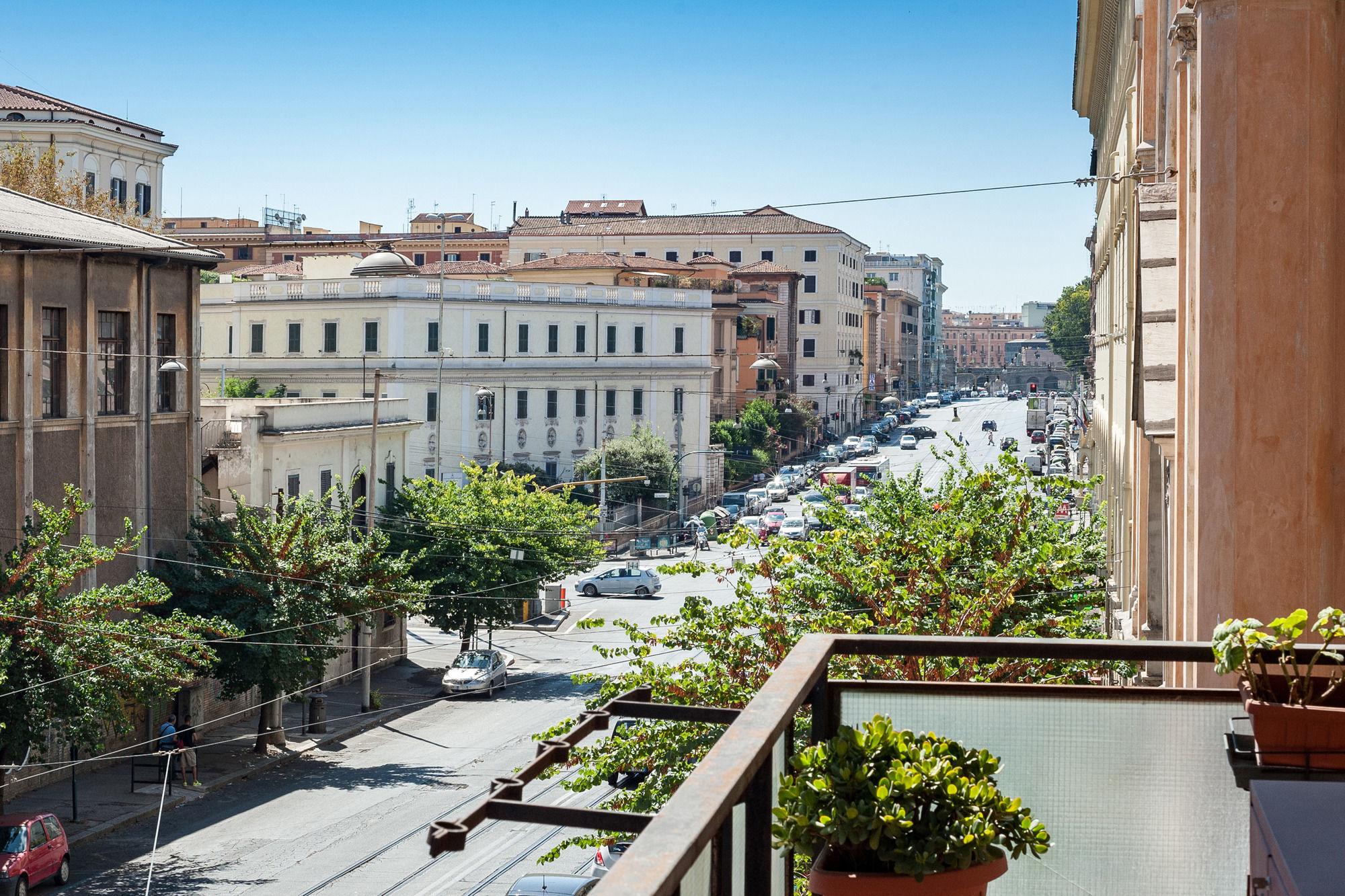 Hosting Flats Guesthouse Rzym Zewnętrze zdjęcie