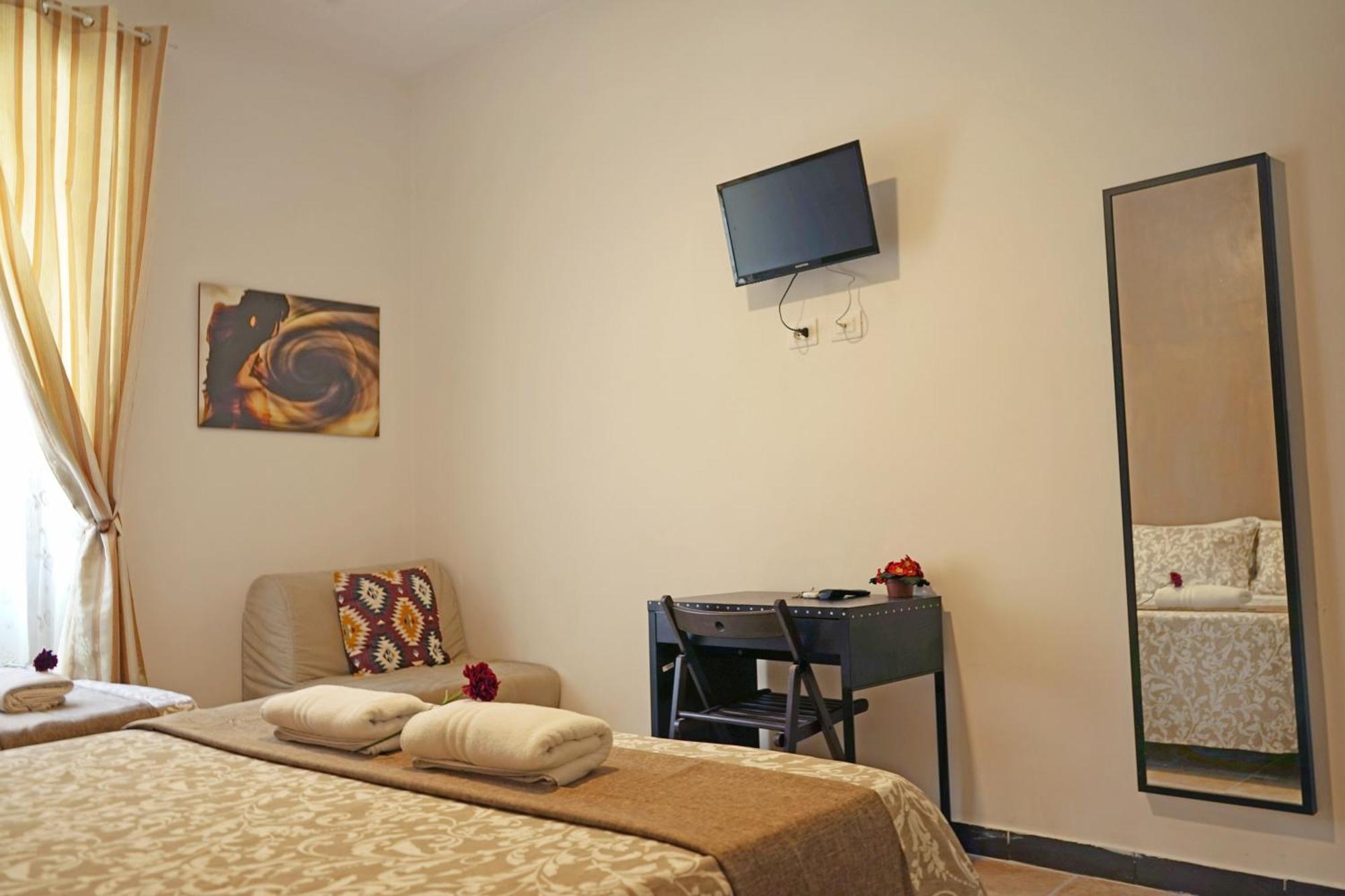 Hosting Flats Guesthouse Rzym Zewnętrze zdjęcie