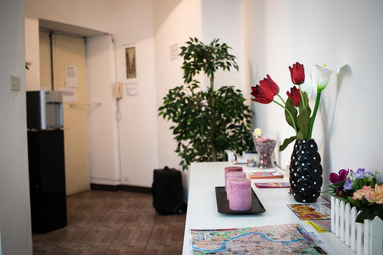 Hosting Flats Guesthouse Rzym Zewnętrze zdjęcie