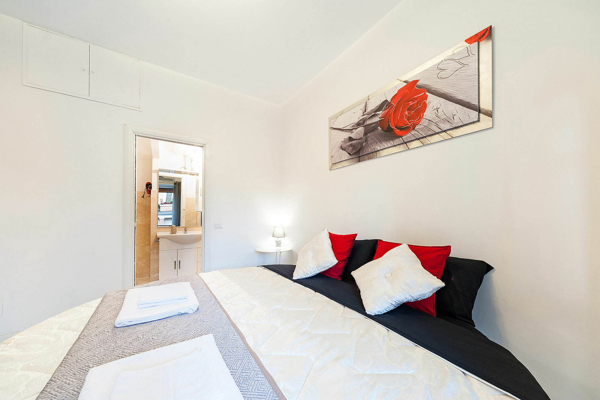 Hosting Flats Guesthouse Rzym Zewnętrze zdjęcie