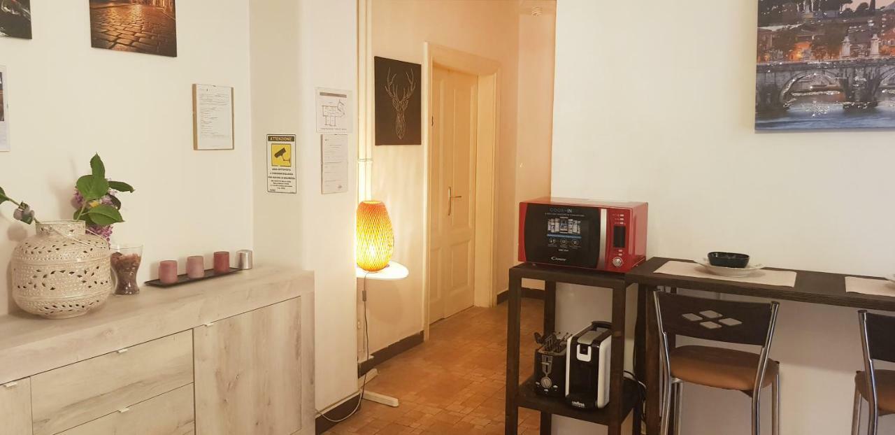 Hosting Flats Guesthouse Rzym Zewnętrze zdjęcie