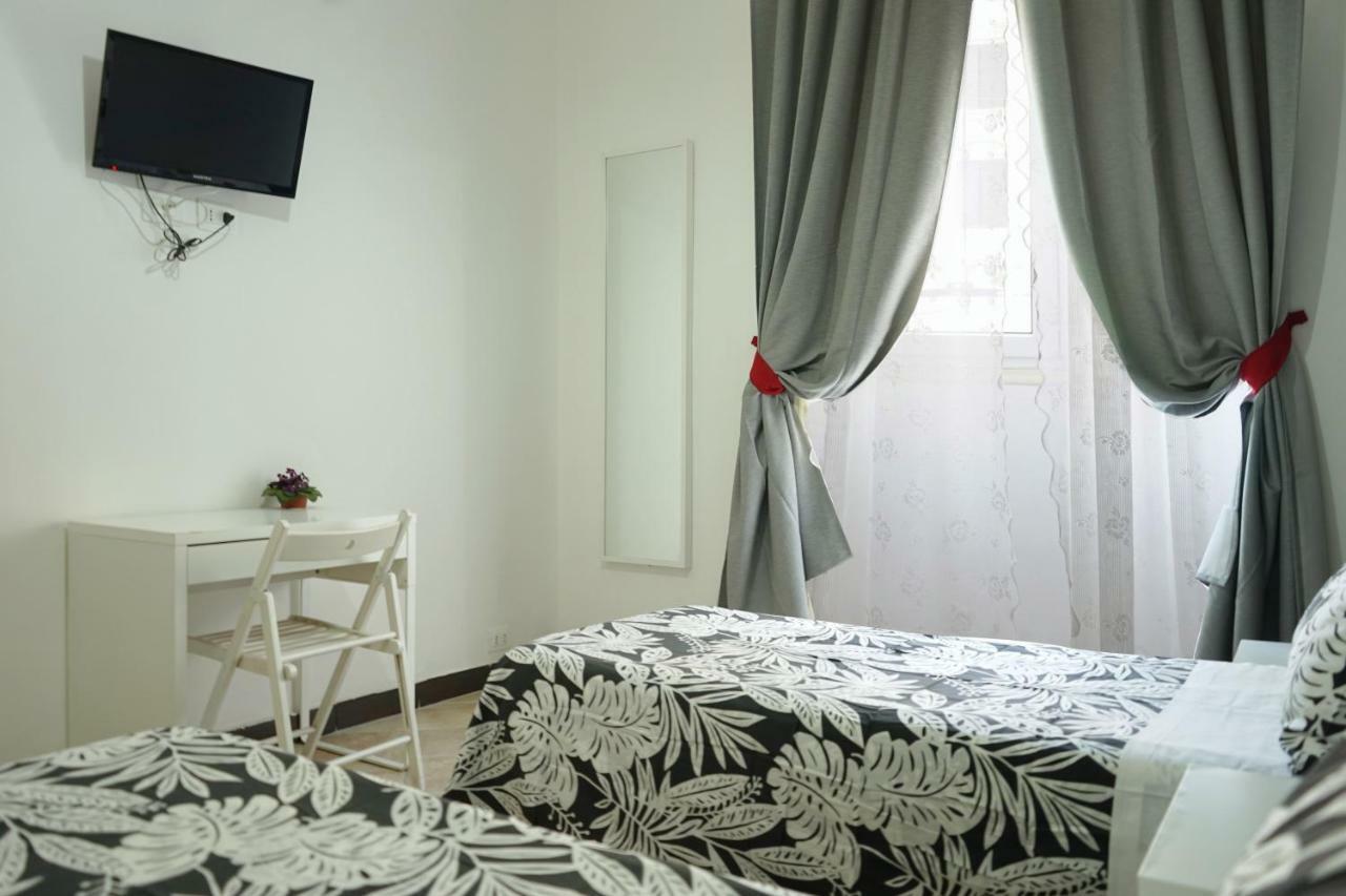 Hosting Flats Guesthouse Rzym Zewnętrze zdjęcie